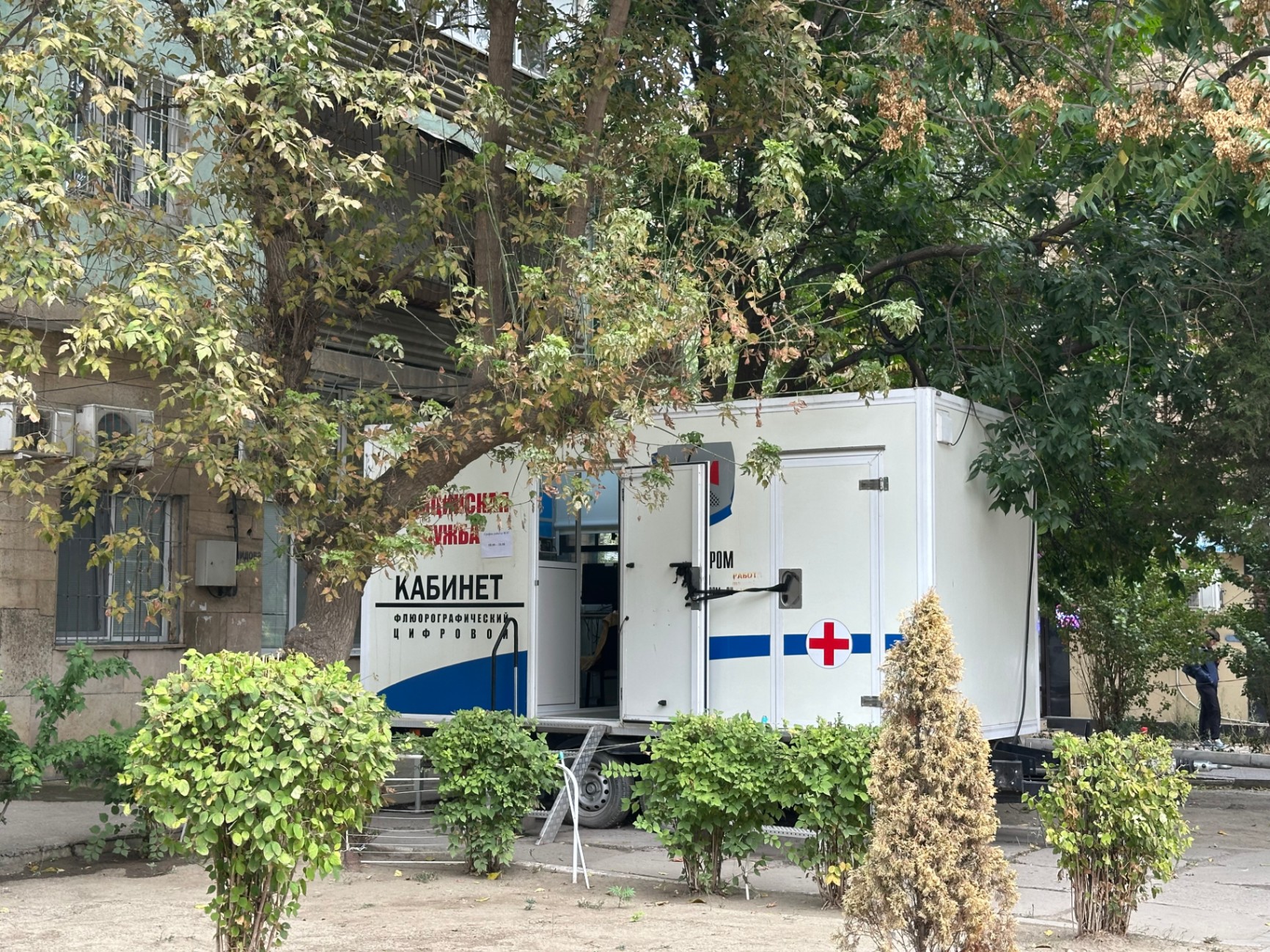 Здоровье — в приоритете: сотрудники Миннаца Дагестана прошли диспансеризацию
